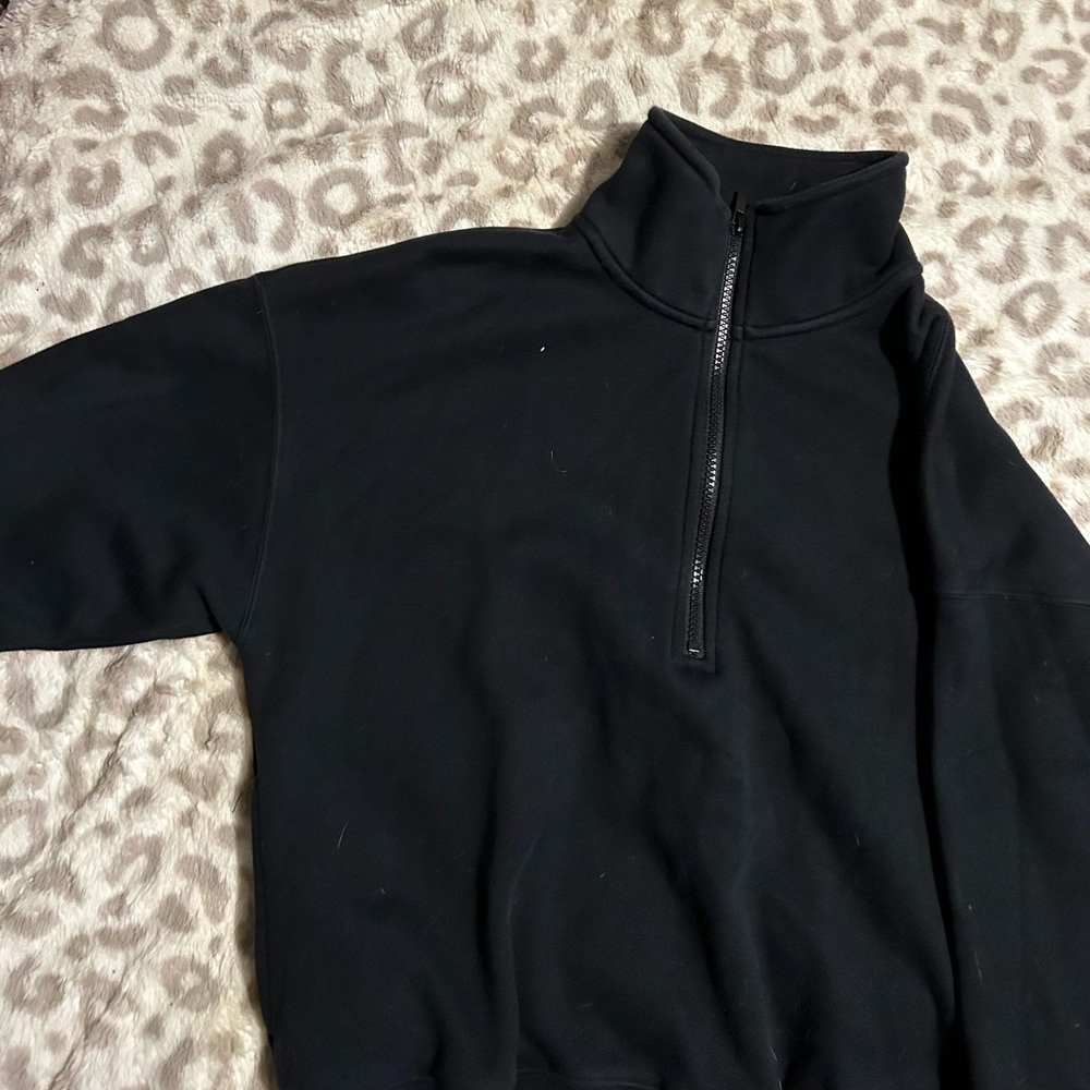 Fabletics women’s Black Zip-Up Sweater